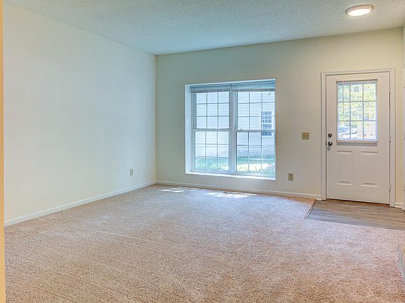 5th image of 12104 Wedgeway Ct