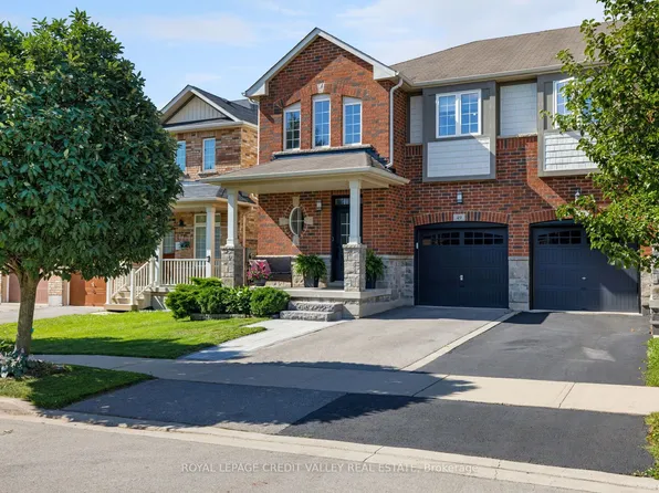 49 Bousfield Ct, Hamilton, ON L8B 0T3