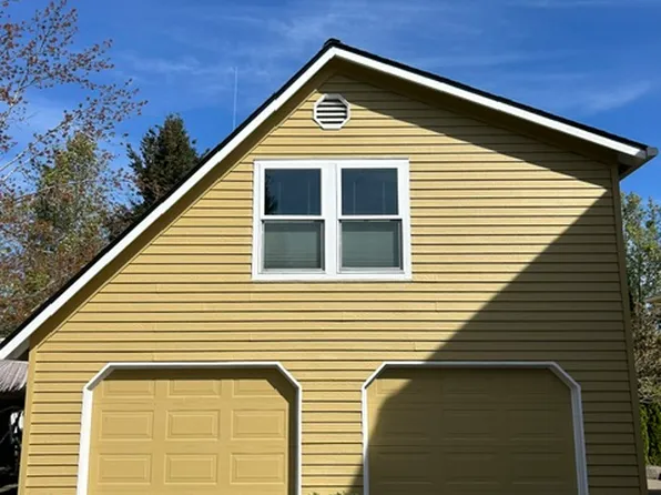 (undisclosed Address), Hood River, OR 97031