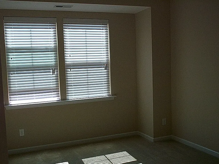 1532 Alemany St — Photo 9