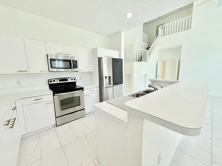 10875 Old Bridgeport Ln — Photo 23