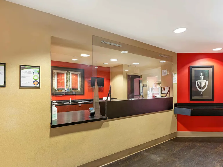 Lobby and Guest Check-in