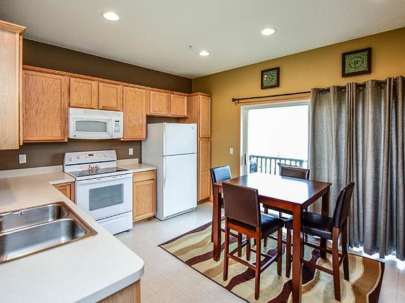 5th image of 11336 Fergus St NE