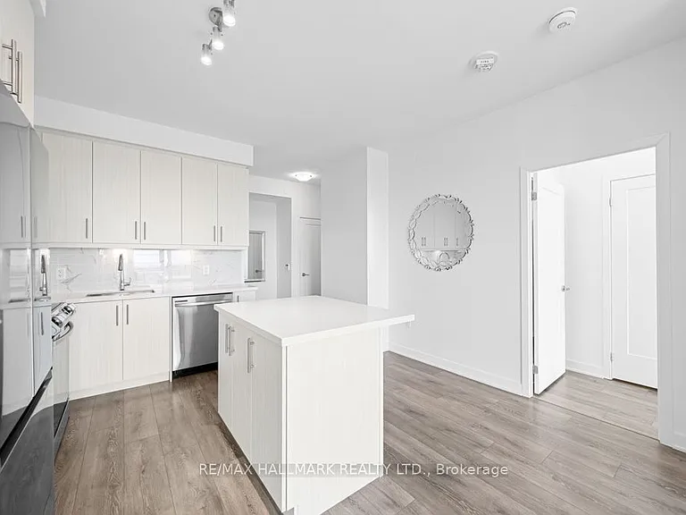 105 Oneida Cres #2607 — Photo 8
