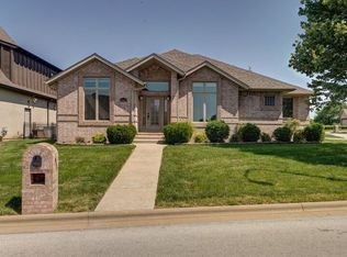 1367 E Siler Pkwy, Springfield, MO 65804