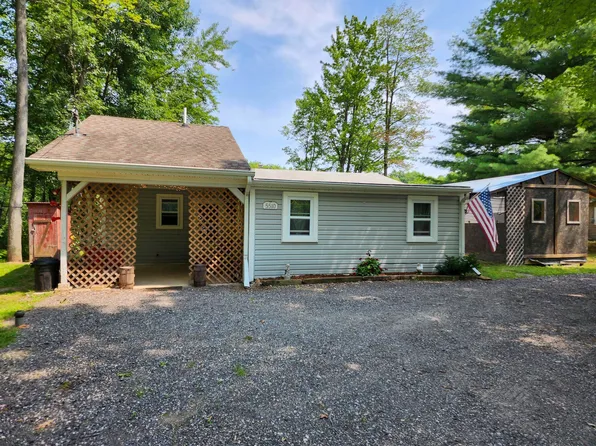 5510 Half Moon Dr, Lake, MI 48632