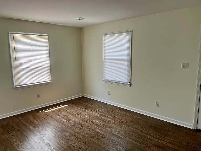 4807 Eastover Ave — Photo 4