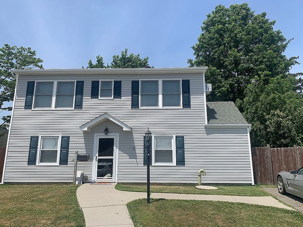 27 Cornflower Rd, Levittown, NY 11756 Zillow