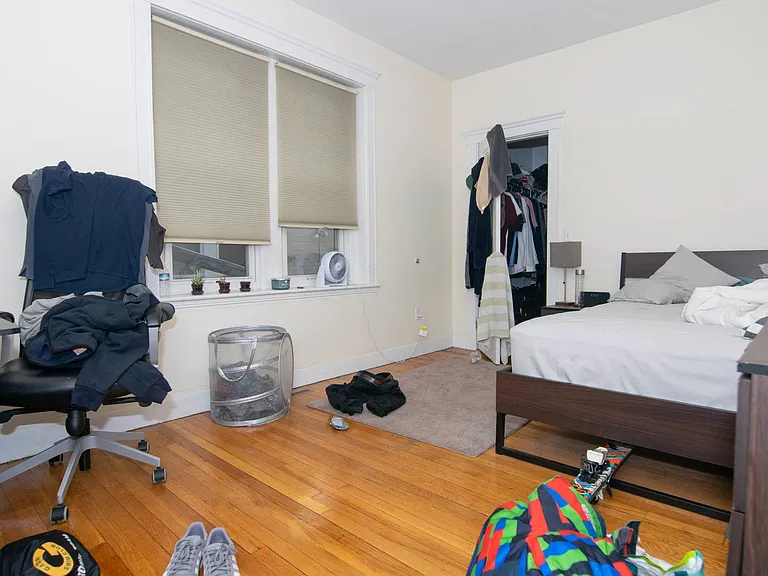 60 Gibbs St #1 — Photo 4