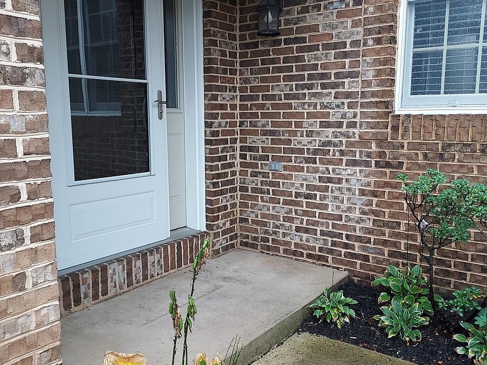Front entry from sidewalk