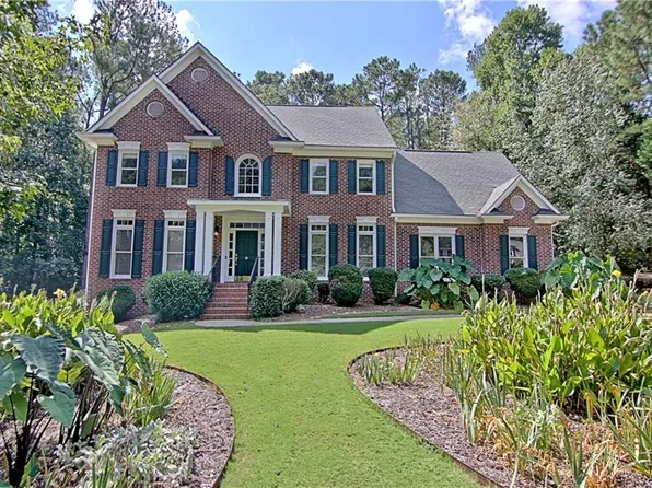 165 Stonehaven Dr, Fayetteville, GA 30215
