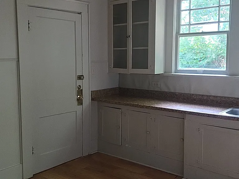 216 E Georgia Ave — Photo 5