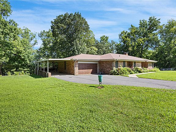 3rd image of 518 County Road 2731