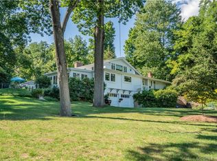 17 Mountain Terrace Rd, West Hartford, CT 06107