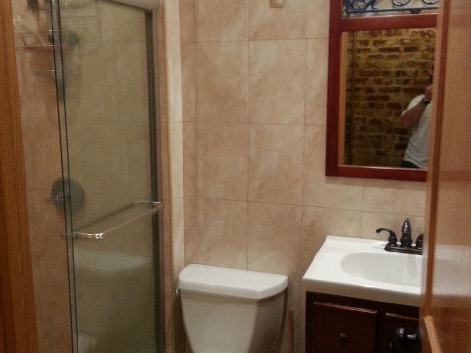2nd image of 1709 Putnam Ave APT 2L