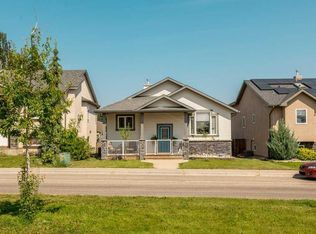 215 Grand River Blvd W, Lethbridge, AB T1K8C5