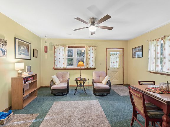 4th image of 4461 S Park Ln