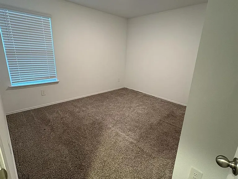 21318 Black Leaf Dr — Photo 8