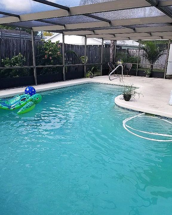 Large 17000 gallon pool 