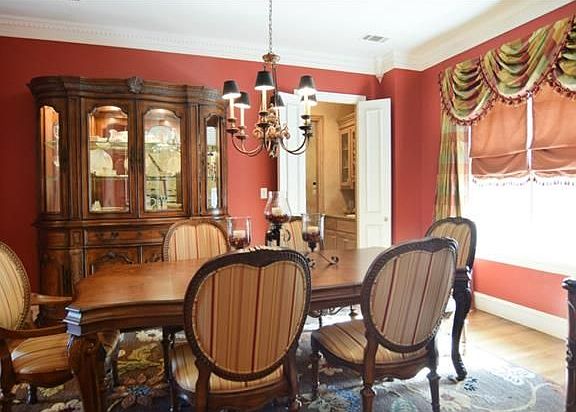 2nd image of 2712 Anders Ln