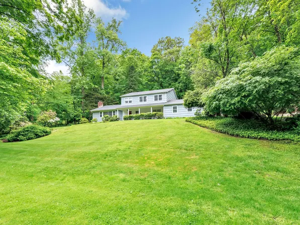 6 Rivergate Woods, Wilton, CT 06897