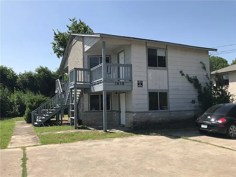 1638 Post Rd #B — Photo 1