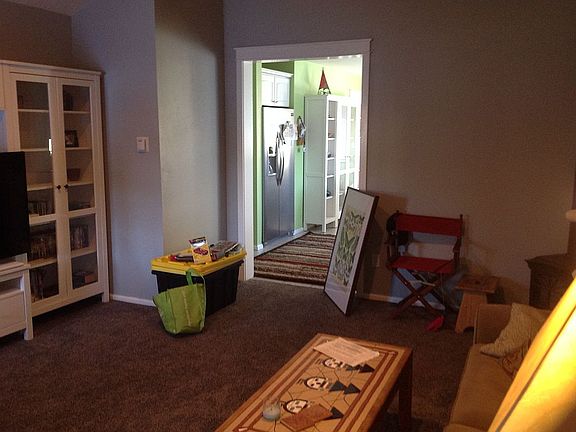 3rd image of 420 SW Hillwood Ct