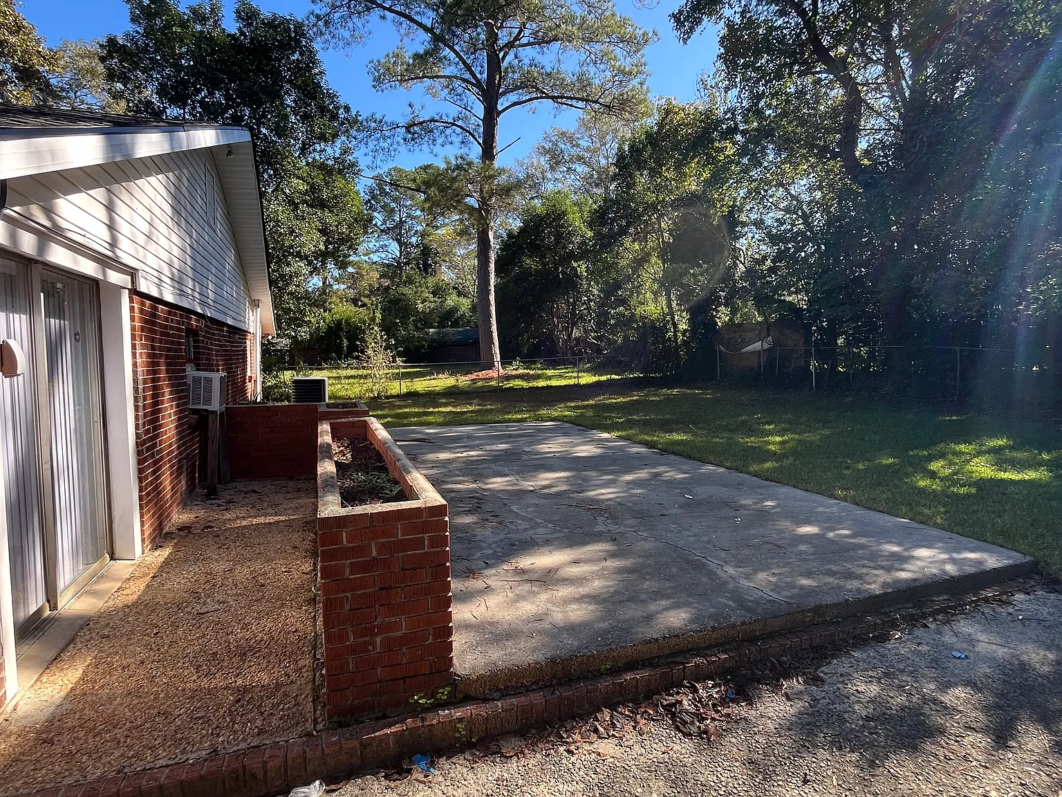 4 bed, 1600 sqft, $1,550 — Photo 3