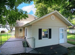 7148 N Chicago Rd, New Carlisle, IN 46552