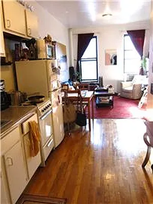 Rented by Adina Realty | media 28