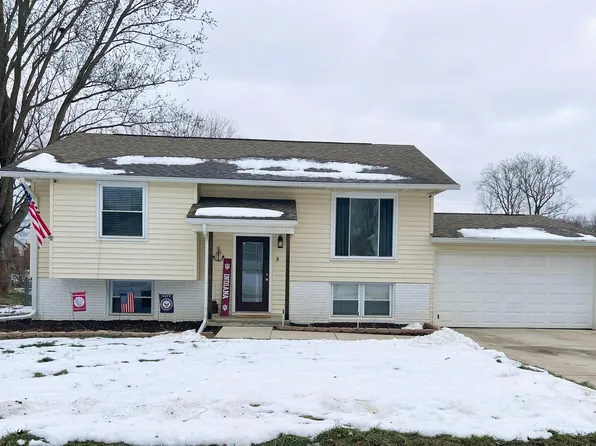 3231 S Fairington Dr, Bloomington, IN 47403