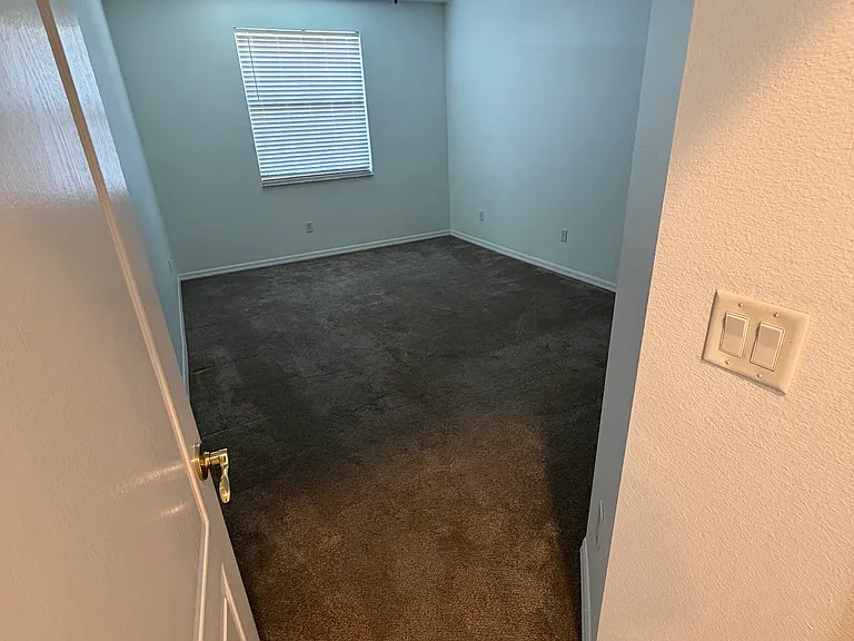 3013 Charolais Ct — Photo 35