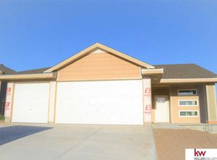436 Eastwood Dr, Louisville, NE 68037