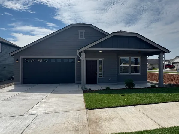 3687 Luchu St #110, Medford, OR 97504