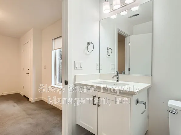 1030 N Ainsworth St, Portland, OR 97217