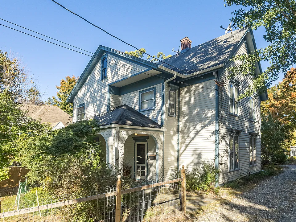 5 Fairview Ave