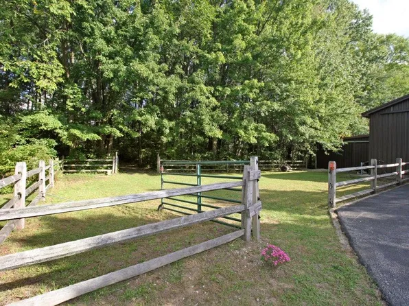5531 Fulton Lucas Rd, Swanton, OH 43558