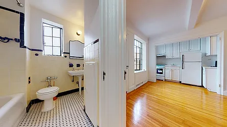 Rented by Bond New York