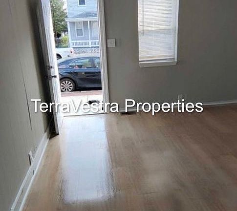 5th image of 411 Market St #A