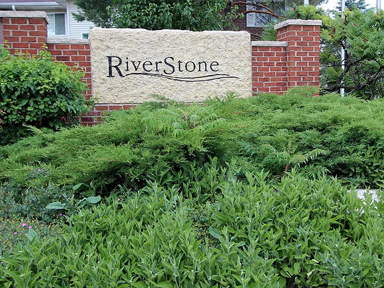 Riverstone — Photo 20