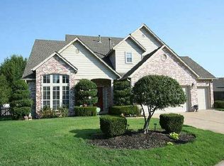 2504 W Vandalia Cres S, Broken Arrow, OK 74012
