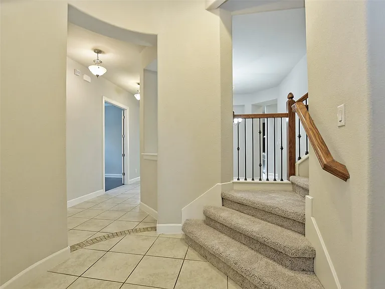 3009 Media Dr — Photo 4