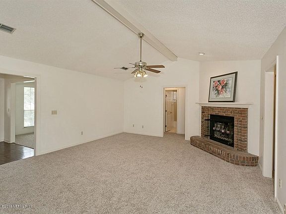 4th image of 9041 Camshire Dr