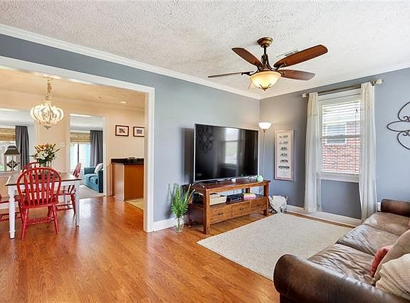 4th image of 6122 Orleans Ave