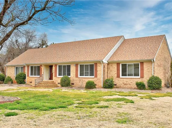 4208 Mercedes Ct, Virginia Beach, VA 23455