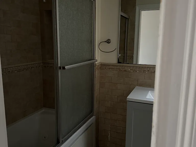 1361 Crosby Ave #2 — Photo 9