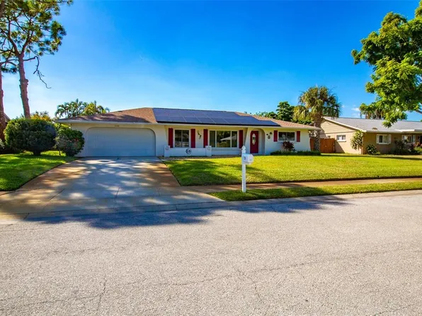 2216 40th St W, Bradenton, FL 34205