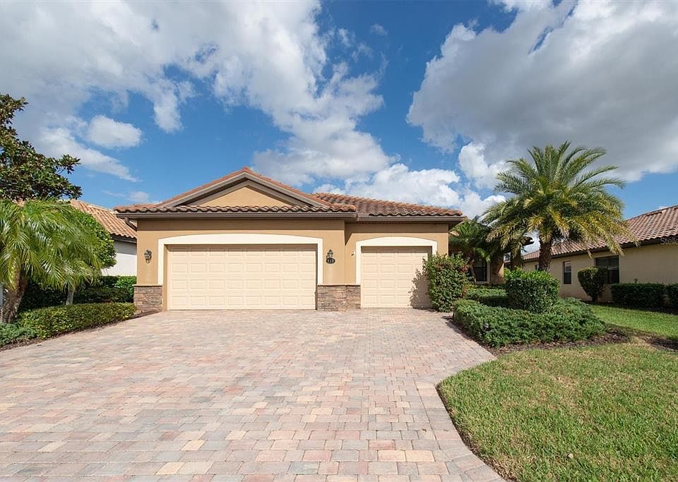 1st image of 319 WHISPERING PALMS LANE