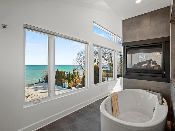 5th image of 2533 Lakeshore DRIVE