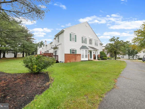 4091 Hermitage Dr, Voorhees, NJ 08043